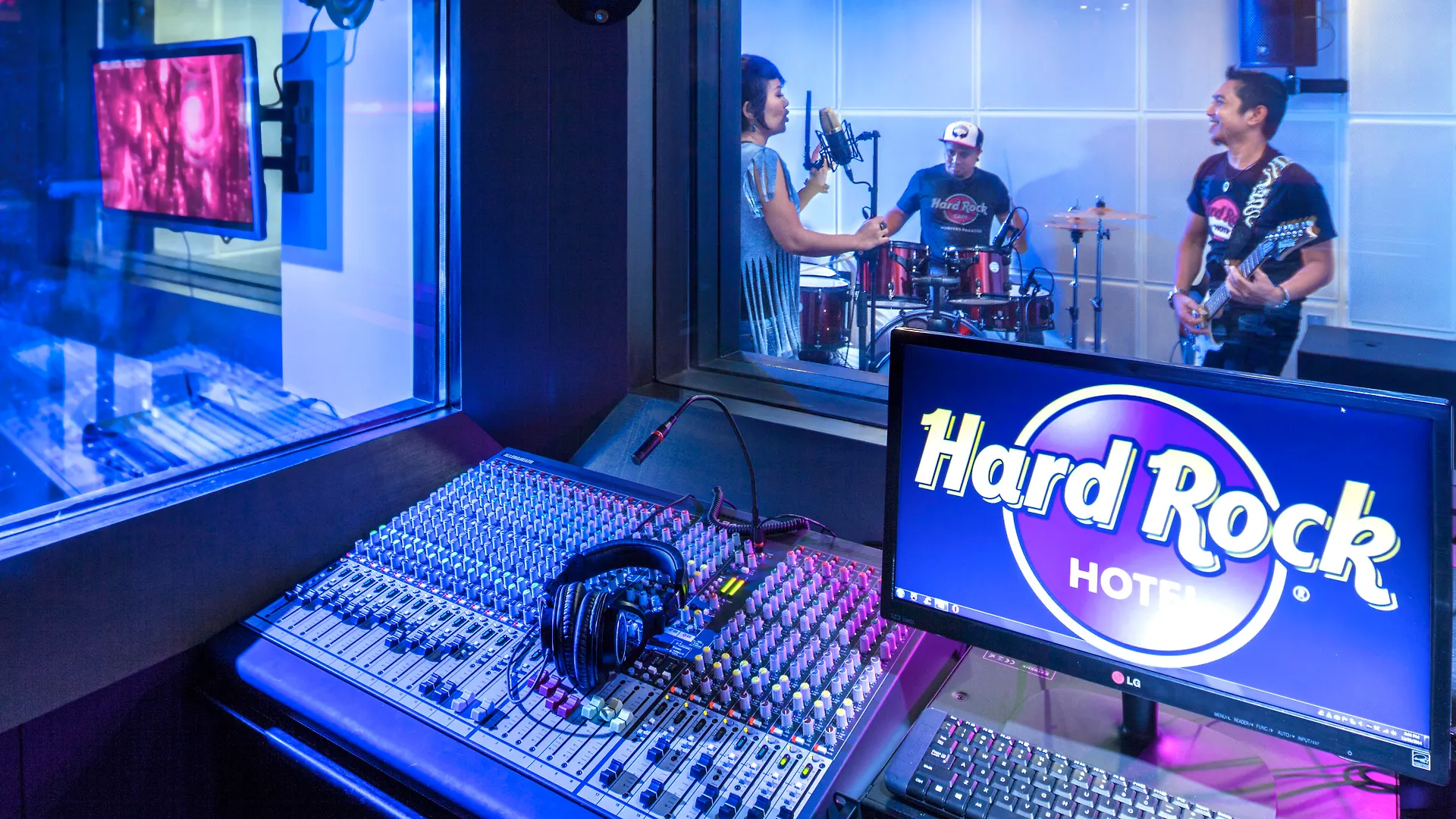 *****  Hard Rock Hotel Bali Kuta  Indonesia