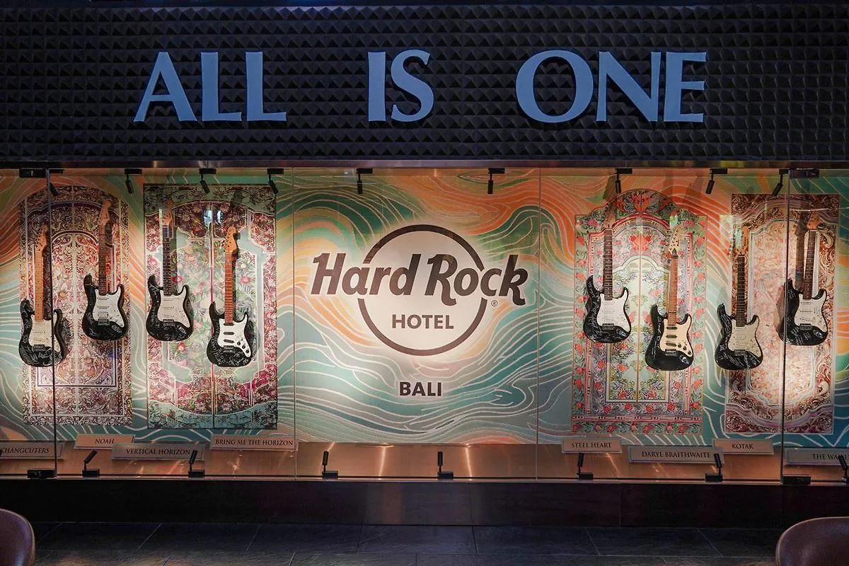 Hard Rock Hotel Bali Kuta Lombok 5*,