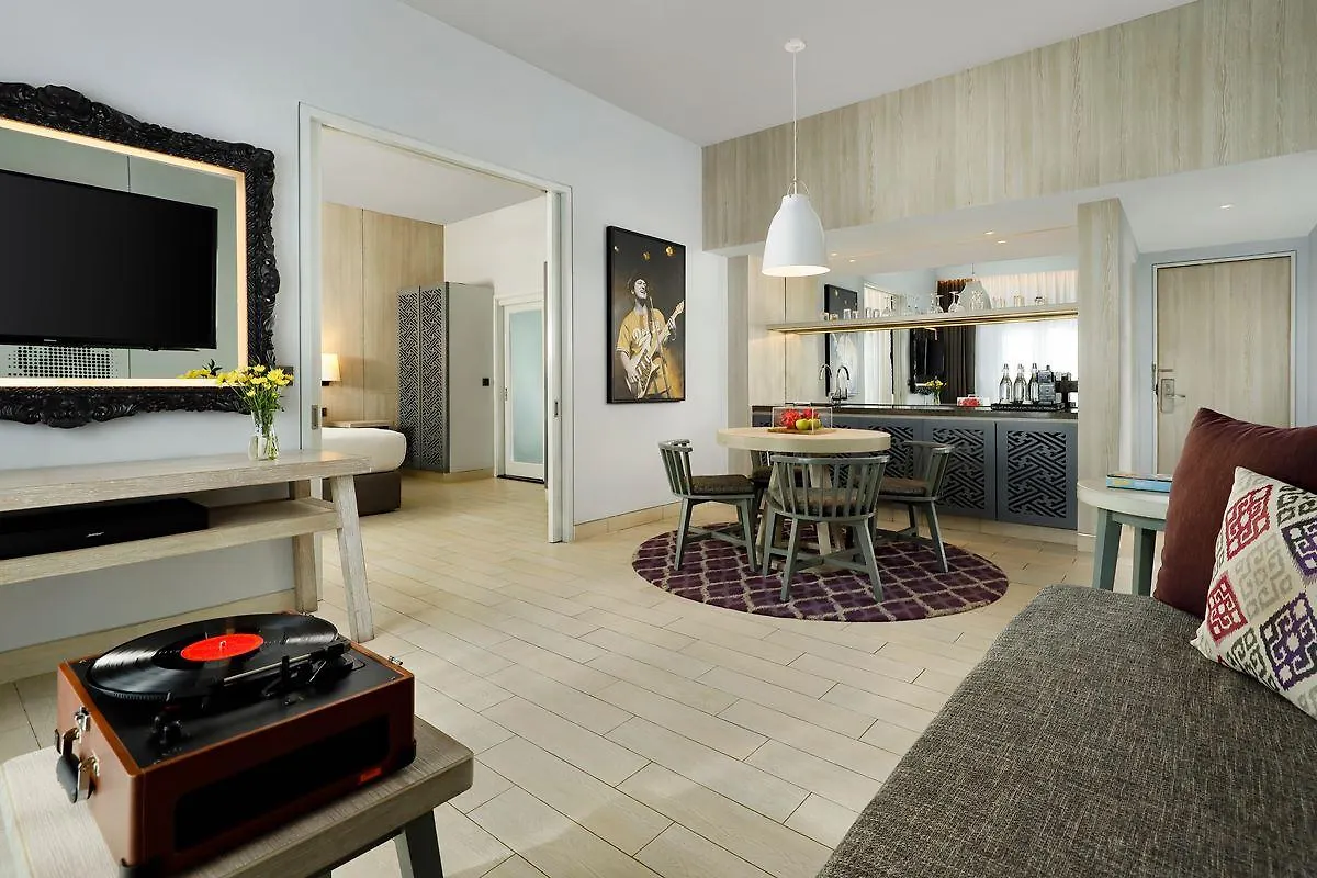 Hard Rock Hotel Bali Kuta Lombok