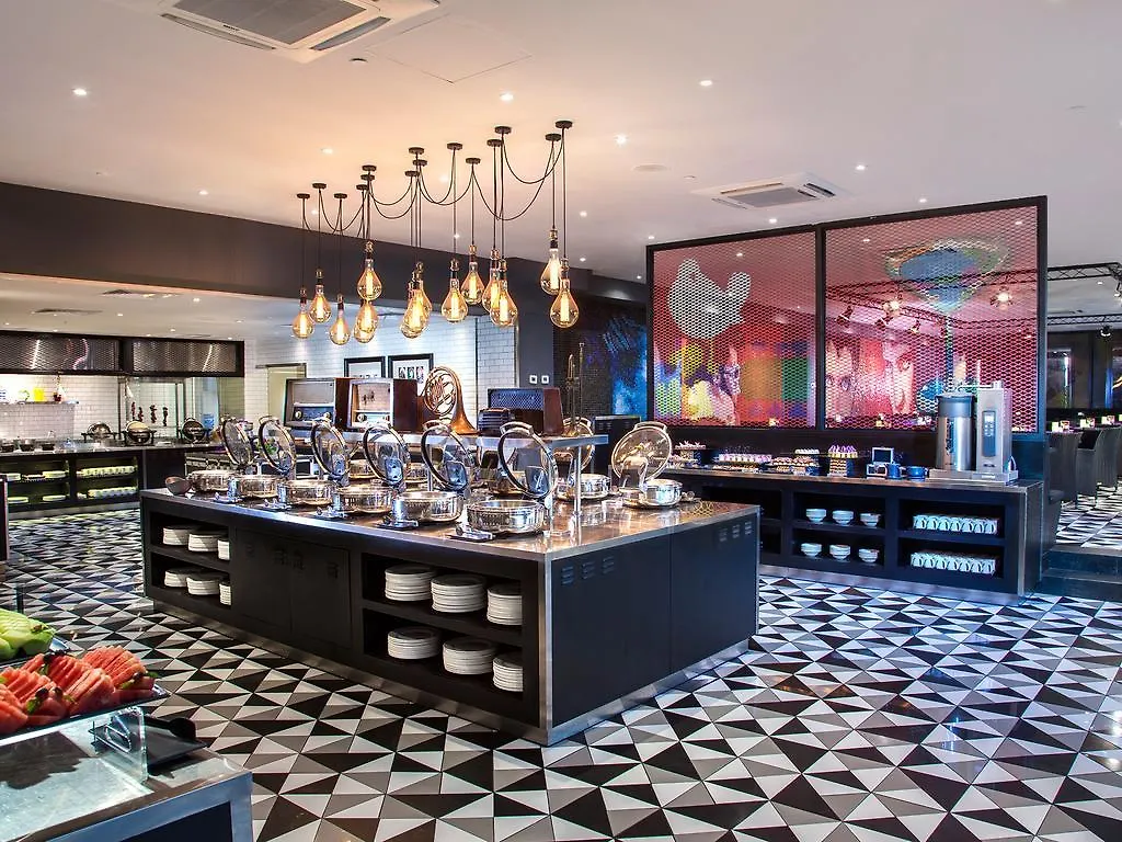 Hard Rock Hotel Bali Kuta Lombok 5*,